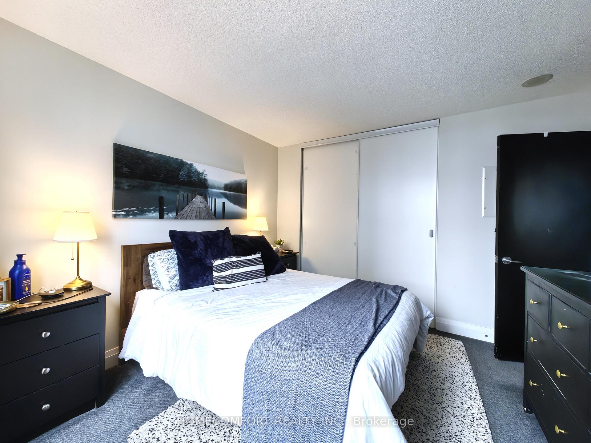 Photo 18 of Unit 2007, 33 Sheppard Avenue E, North York, Willowdale East — HOMEH
