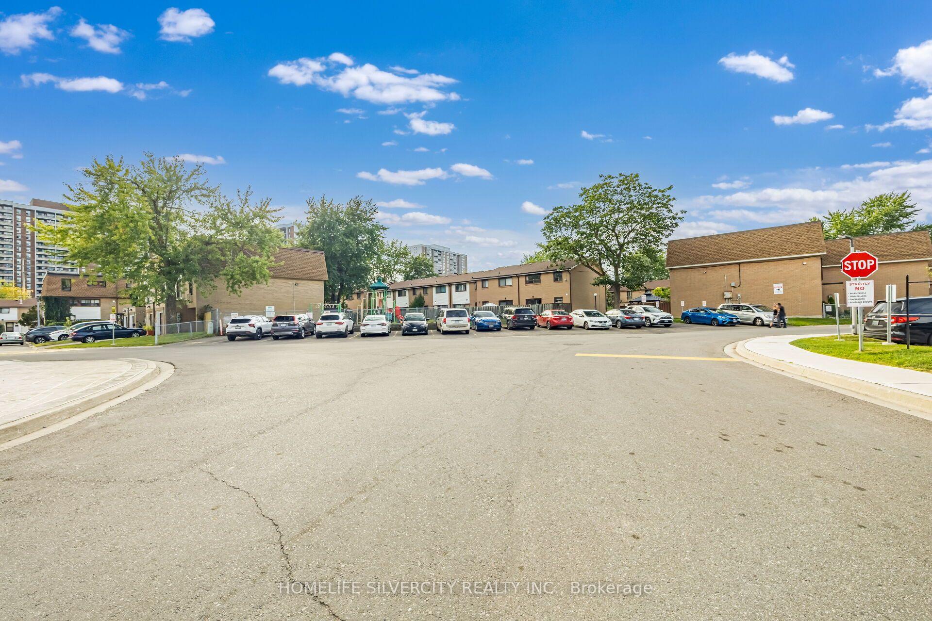 Photo 46 of 157 Fleetwood Crescent, Brampton, Southgate — HOMEH