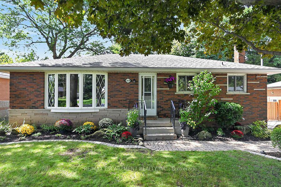 Photo 3 of 149 Berwick Street, Haldimand — HOMEH