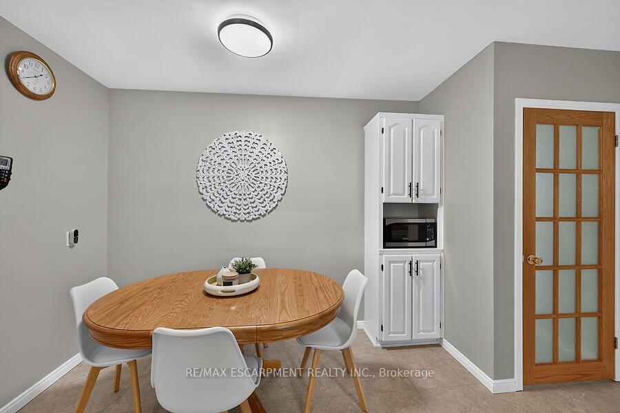 Photo 14 of 149 Berwick Street, Haldimand — HOMEH