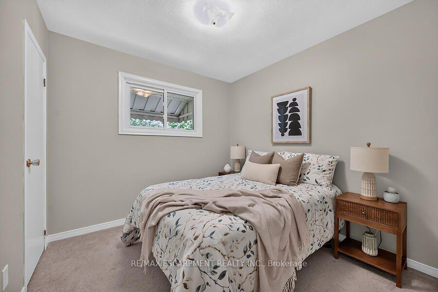 Photo 19 of 149 Berwick Street, Haldimand — HOMEH