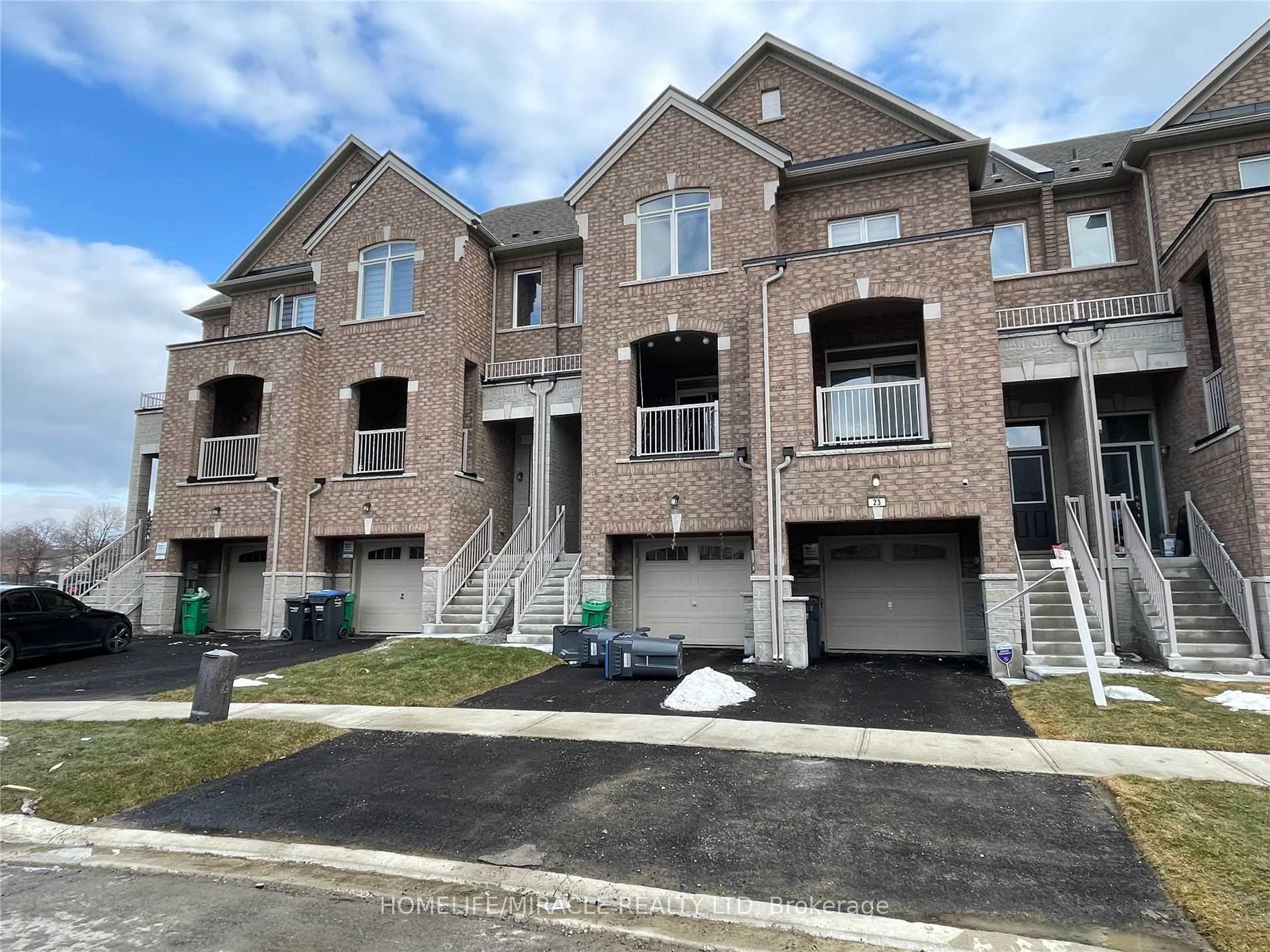 Photo 1 of Unit Bsmt, 23 Gemma Place, Brampton, Heart Lake West — HOMEH