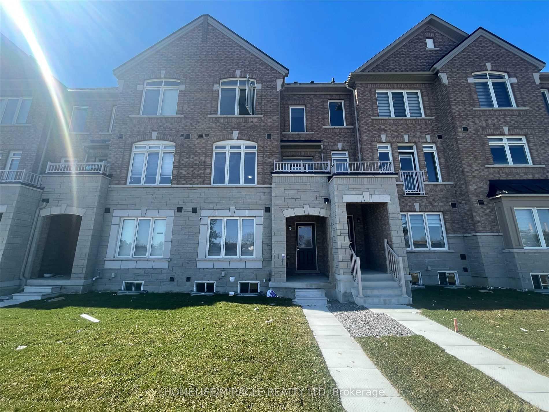Photo 3 of Unit Bsmt, 23 Gemma Place, Brampton, Heart Lake West — HOMEH