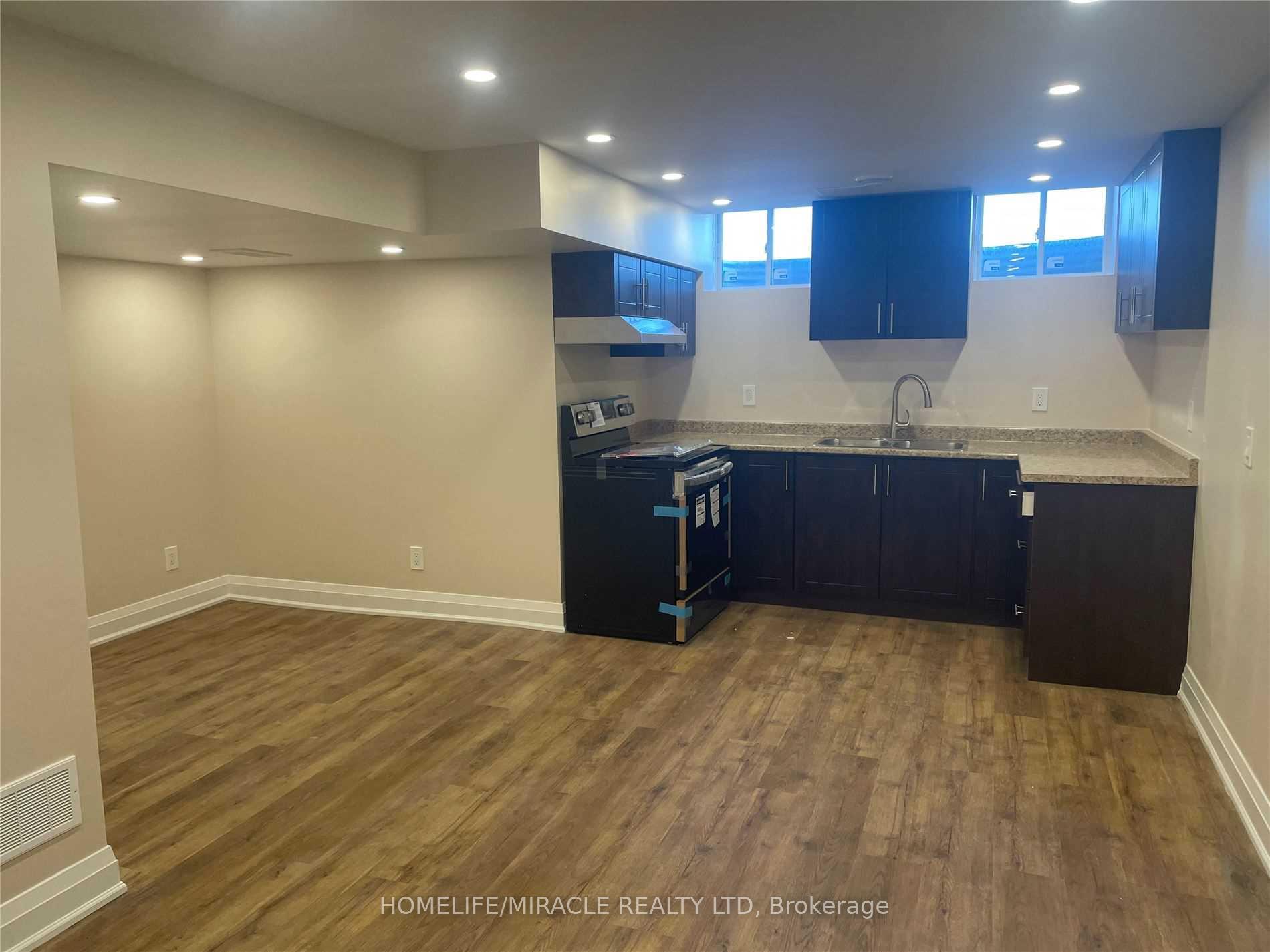 Photo 10 of Unit Bsmt, 23 Gemma Place, Brampton, Heart Lake West — HOMEH