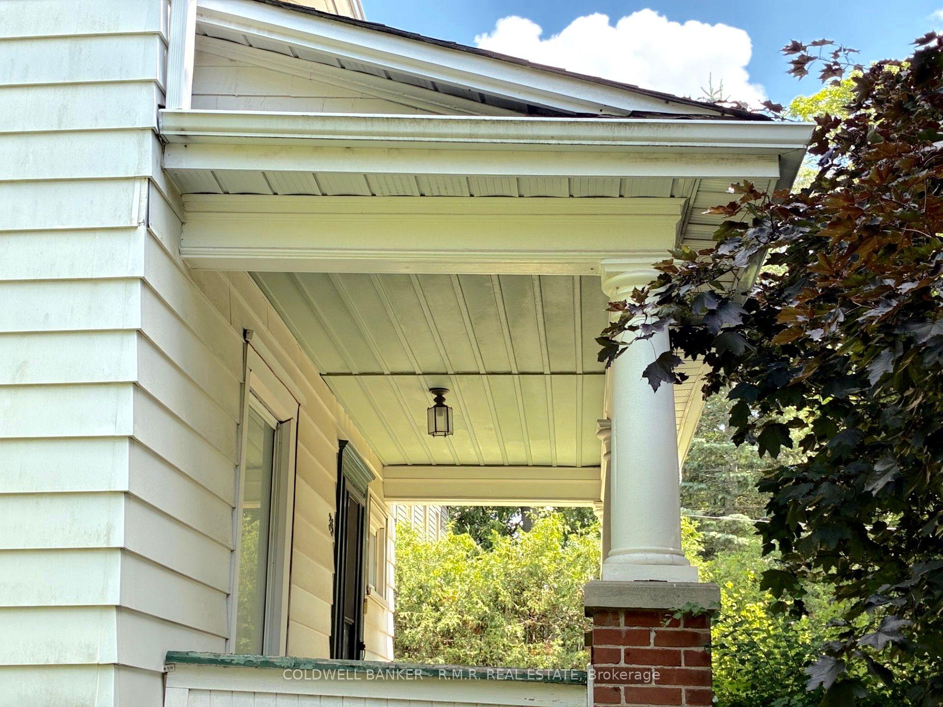 Photo 5 of 35 Main Street S, Uxbridge — HOMEH