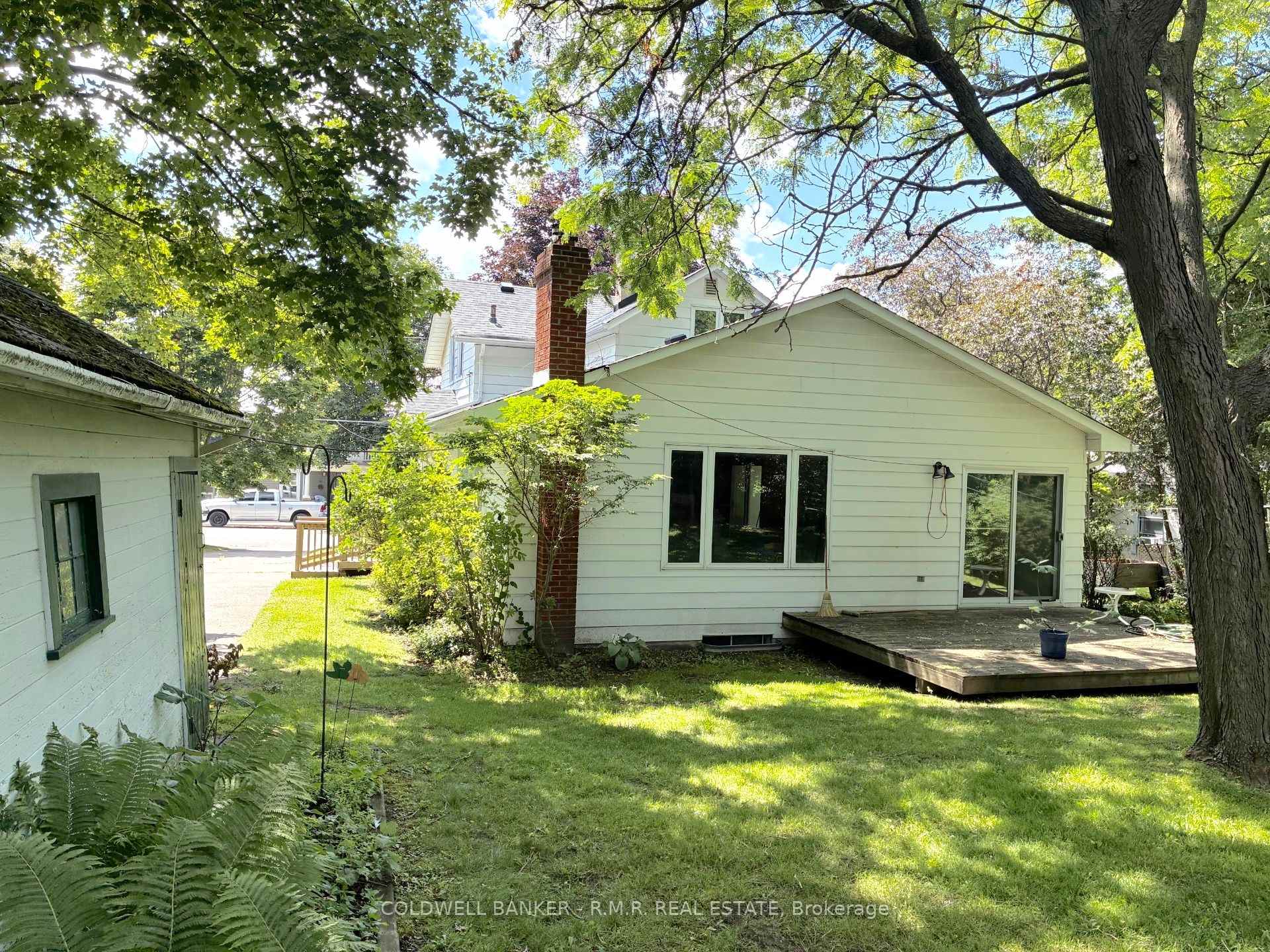 Photo 8 of 35 Main Street S, Uxbridge — HOMEH