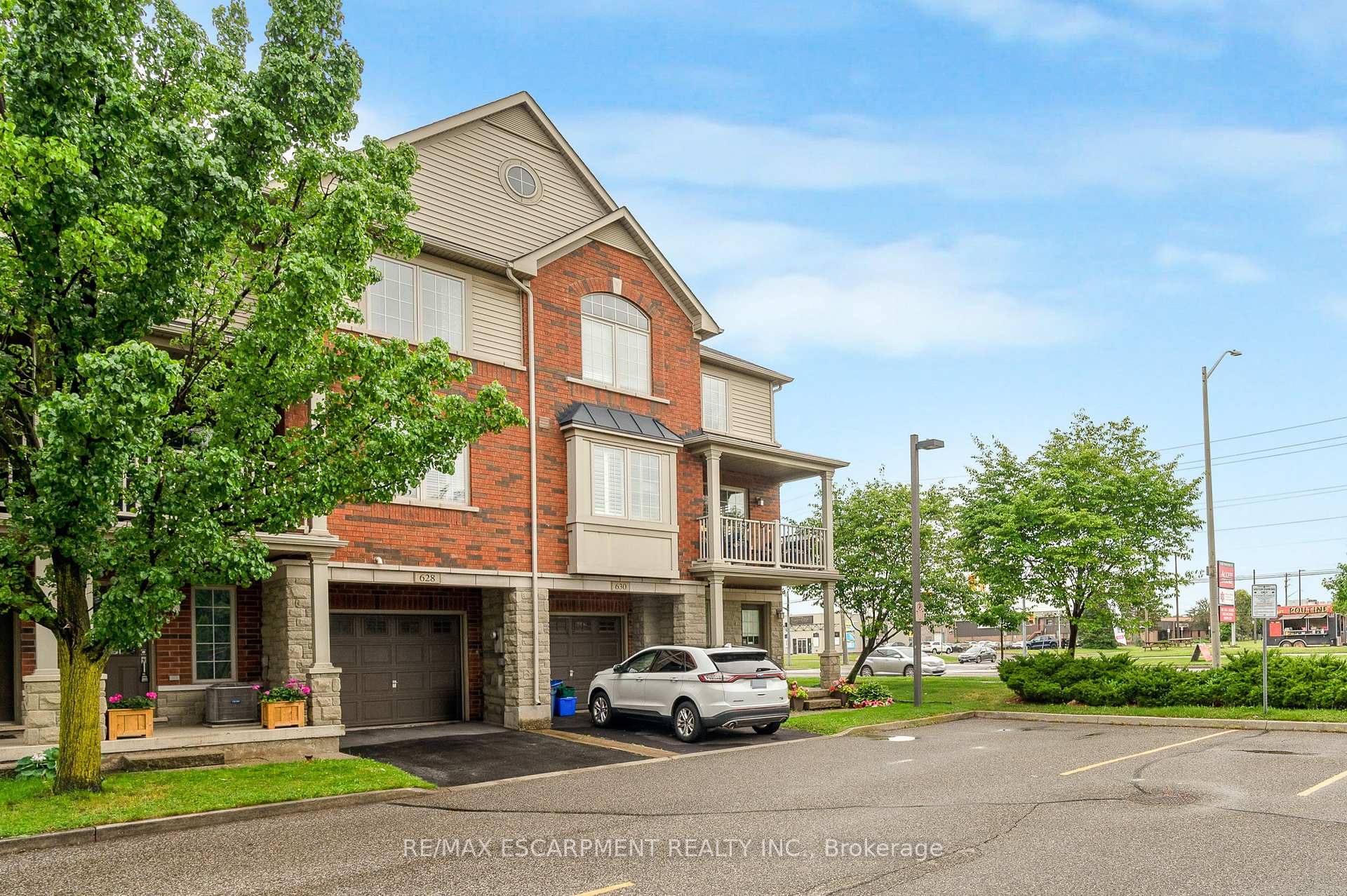 Photo 2 of 628 Brain Common, Burlington, Shoreacres — HOMEH