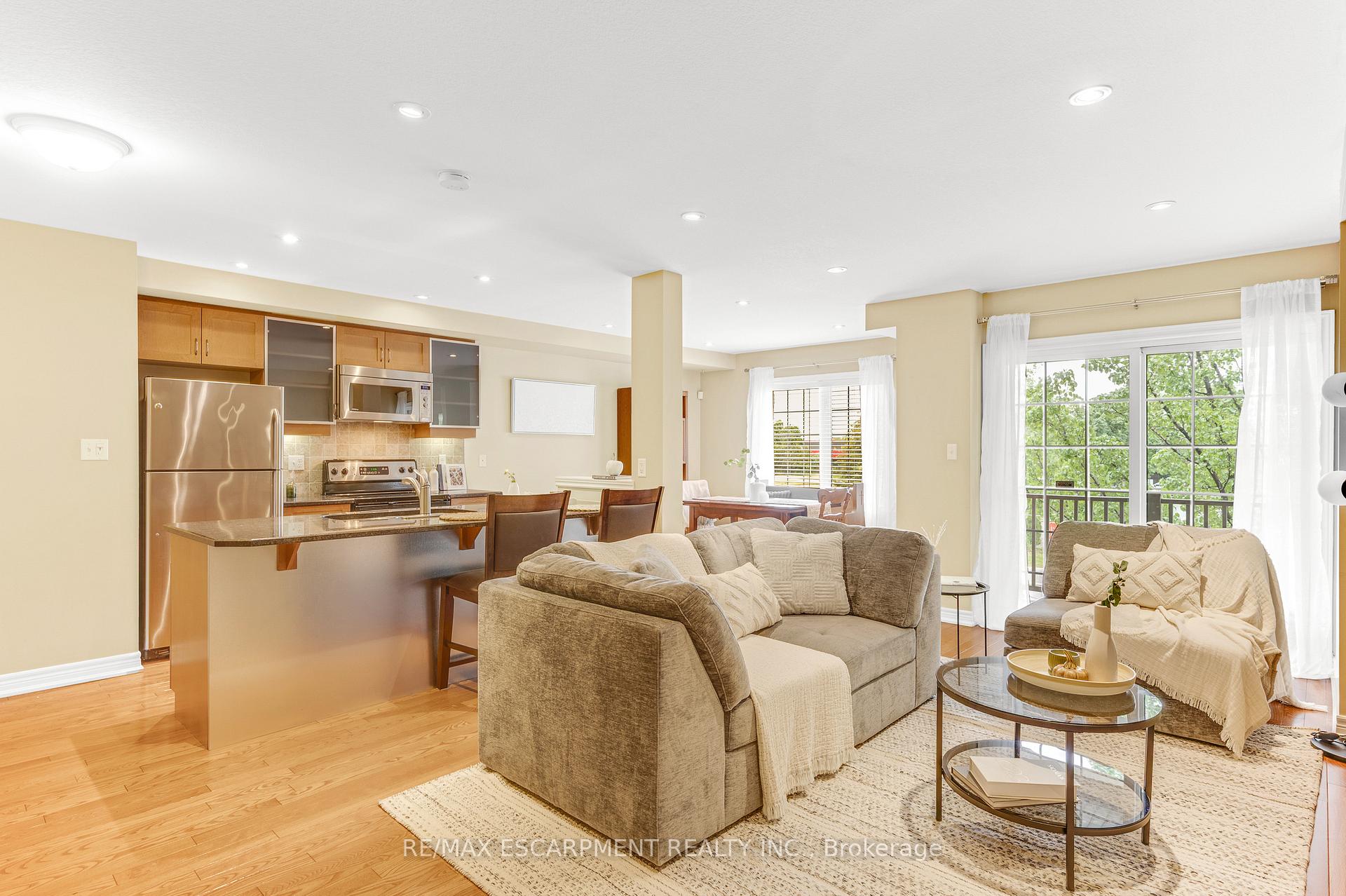 Photo 7 of 628 Brain Common, Burlington, Shoreacres — HOMEH