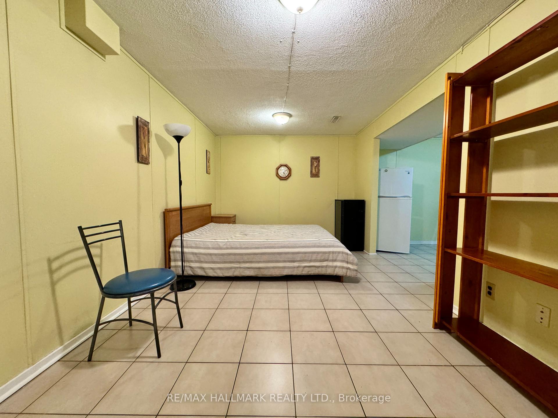 Photo 4 of Unit Bsmnt, 3 Richbell Street, Vaughan, Brownridge — HOMEH
