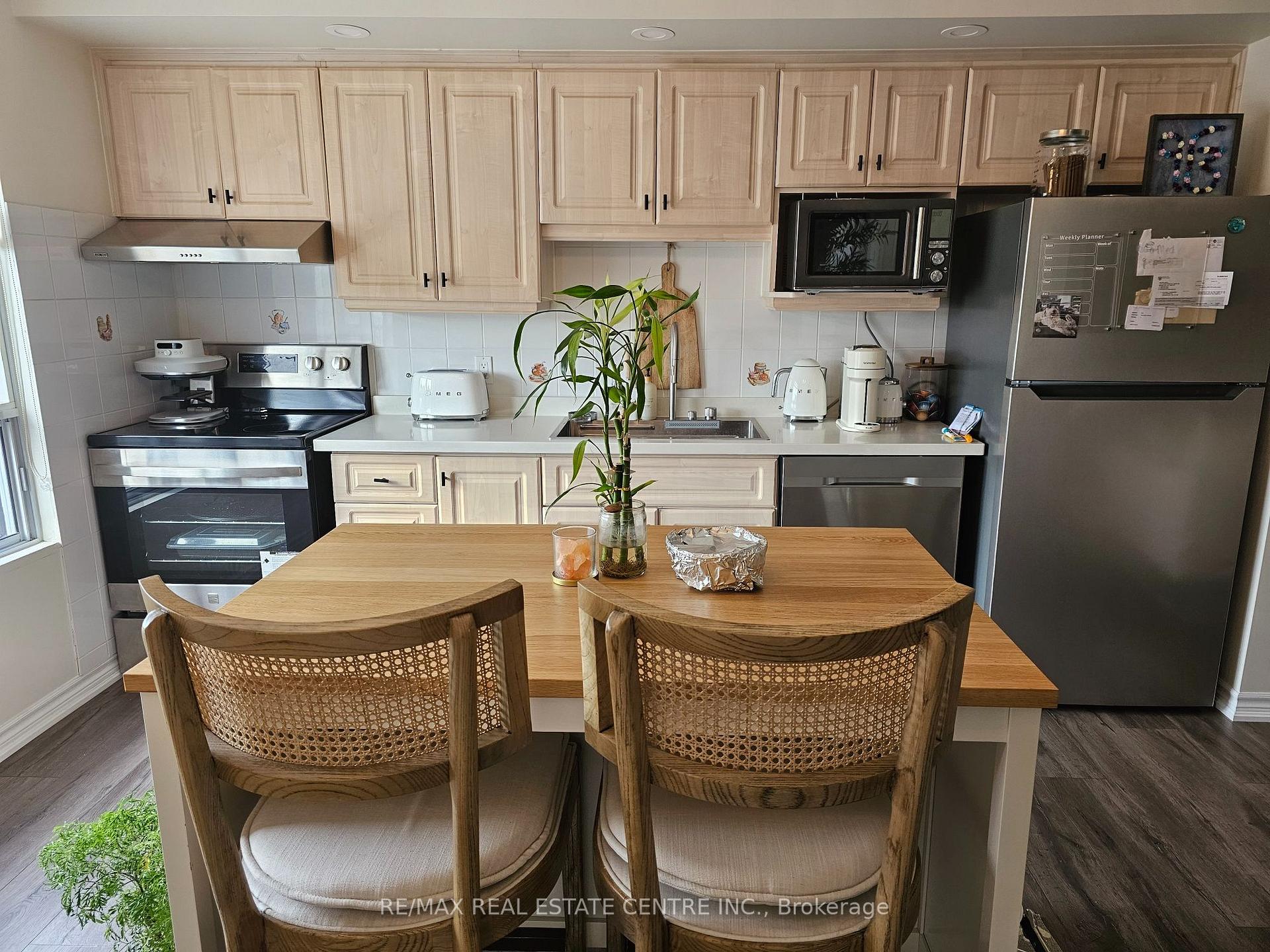 Photo 5 of Unit 3, 15393 Airport Road, Caledon, Caledon East — HOMEH