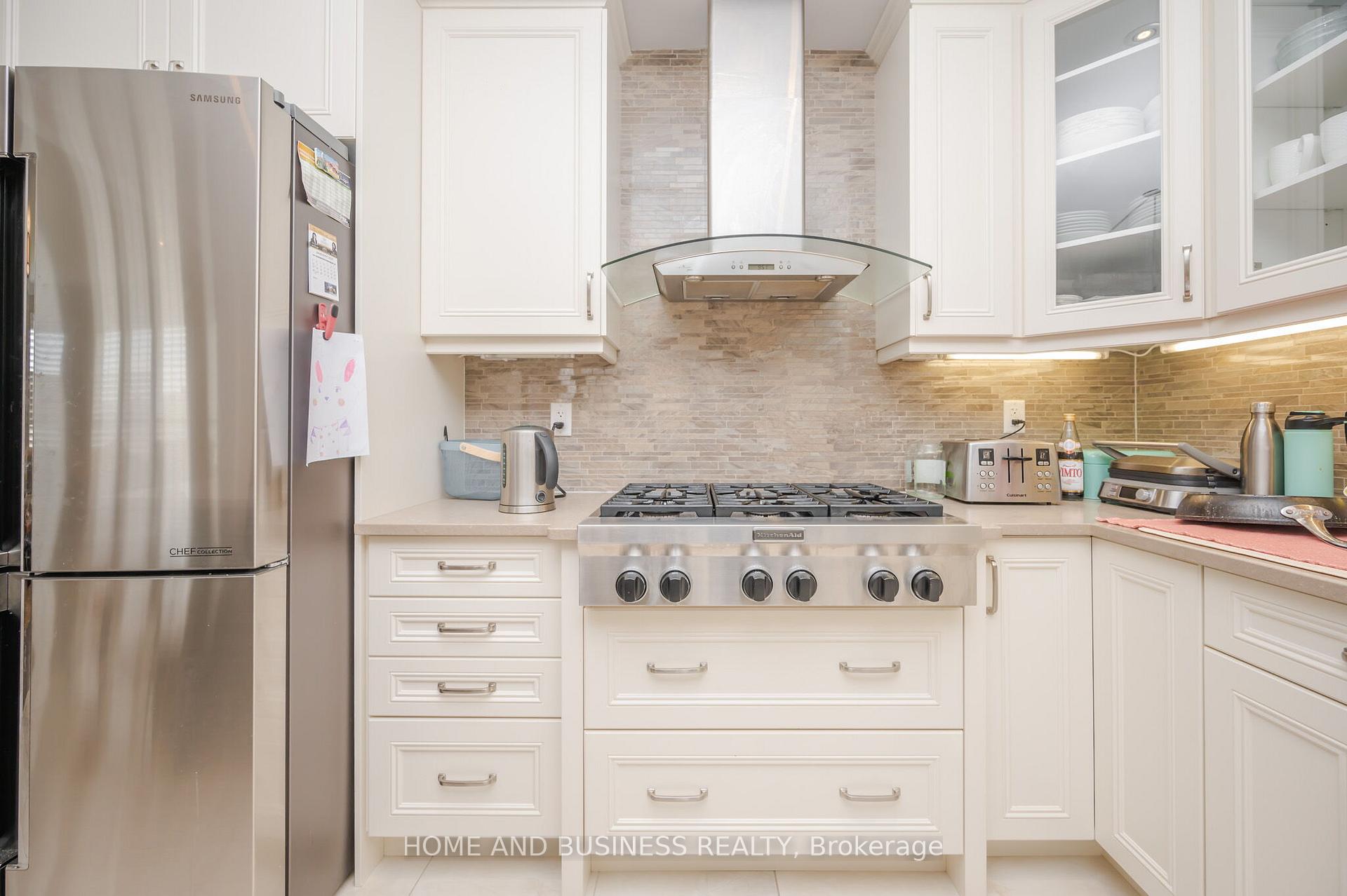 Photo 13 of 3357 Mintwood Circle, Oakville, Glenorchy — HOMEH