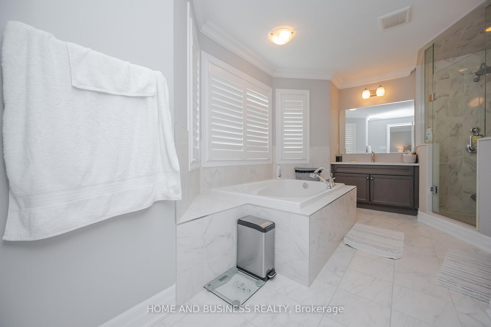 Photo 17 of 3357 Mintwood Circle, Oakville, Glenorchy — HOMEH