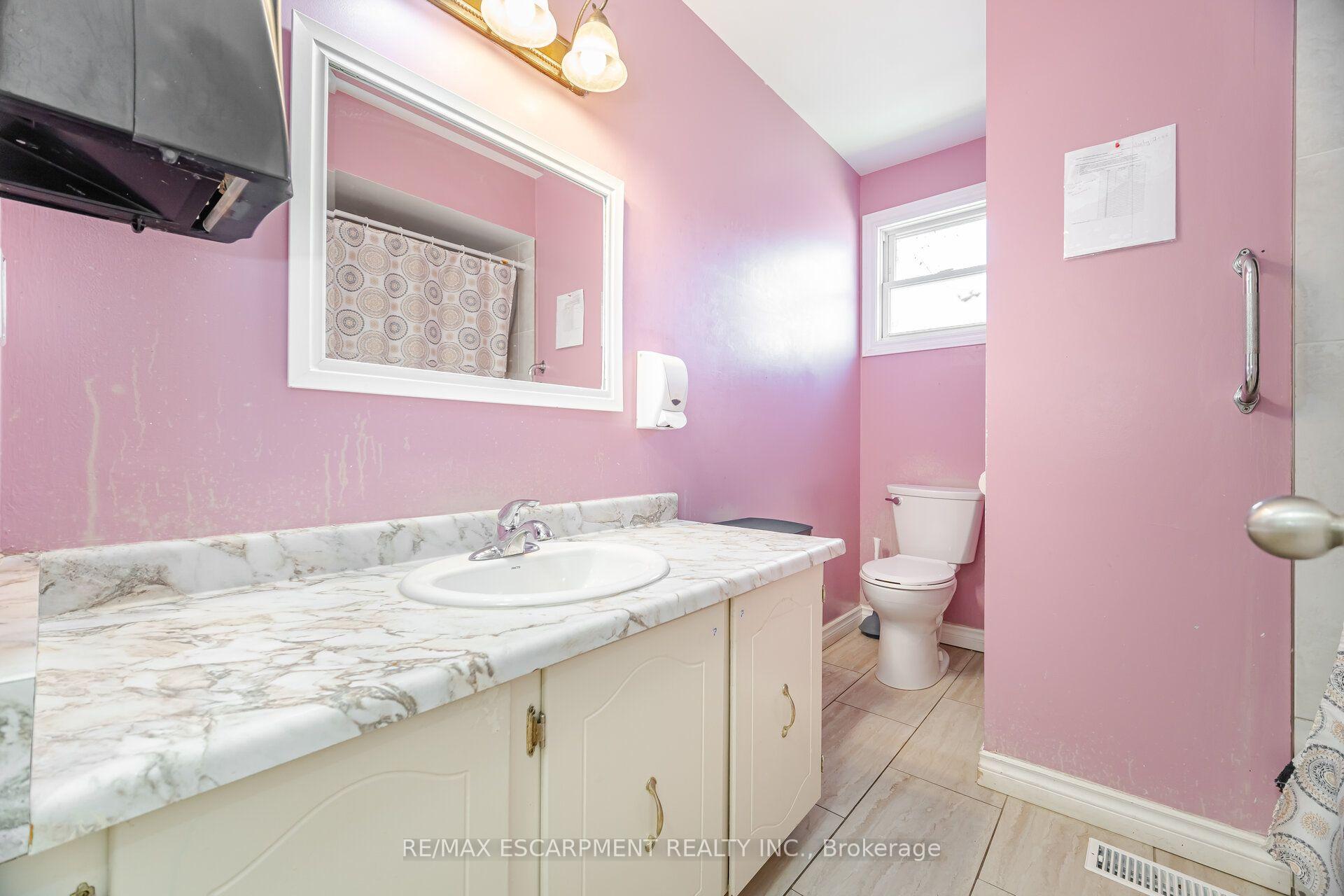 Photo 20 of 178 Athenia Drive, Hamilton, Stoney Creek — HOMEH
