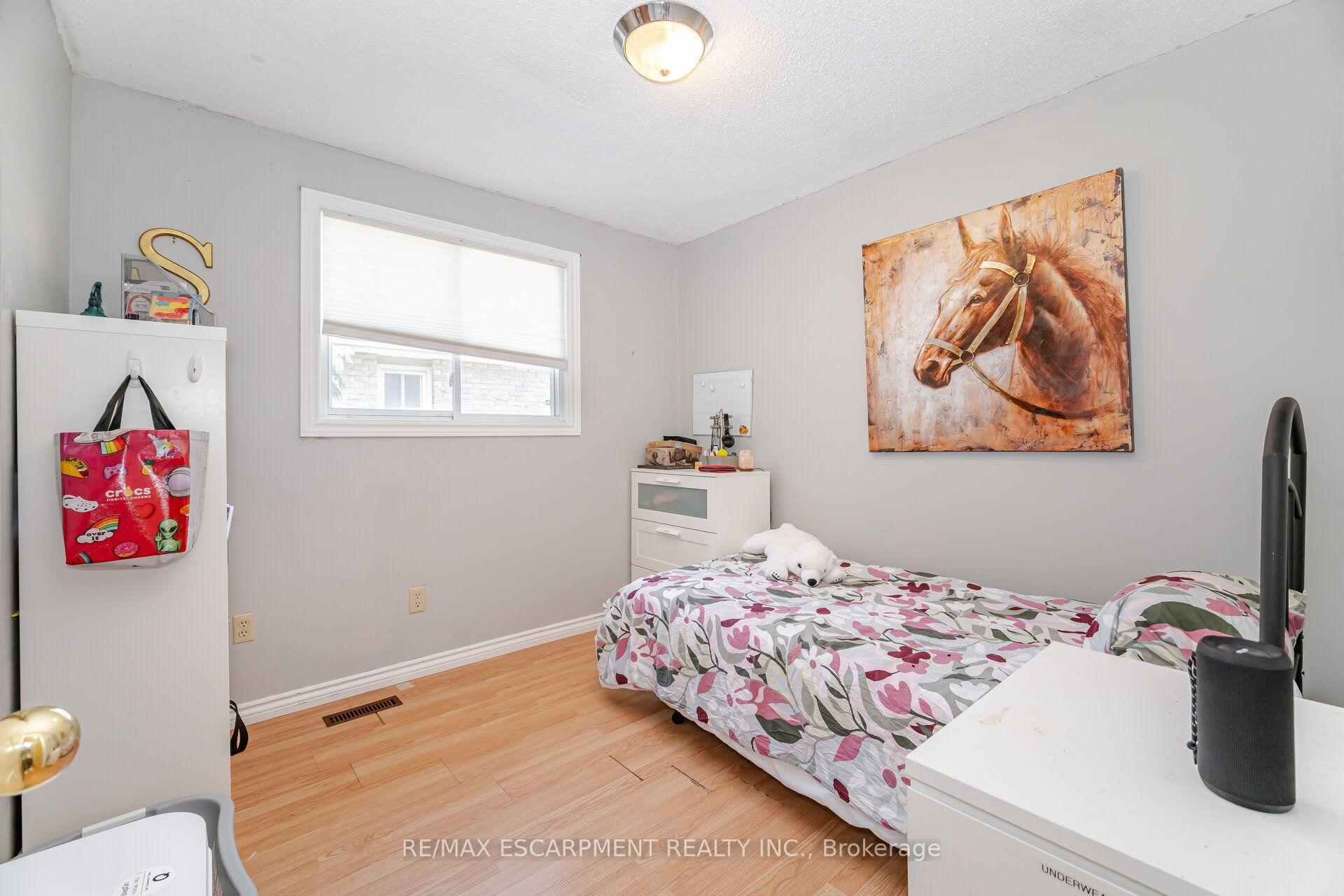 Photo 25 of 178 Athenia Drive, Hamilton, Stoney Creek — HOMEH
