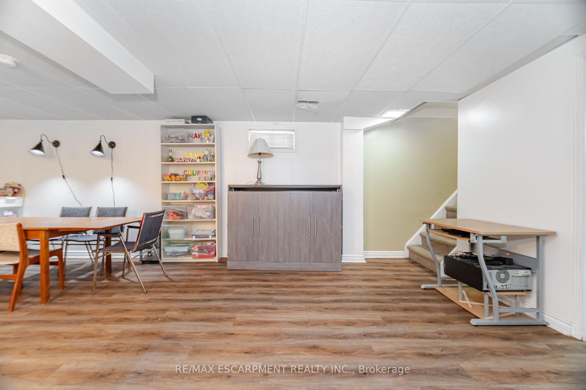 Photo 29 of 178 Athenia Drive, Hamilton, Stoney Creek — HOMEH