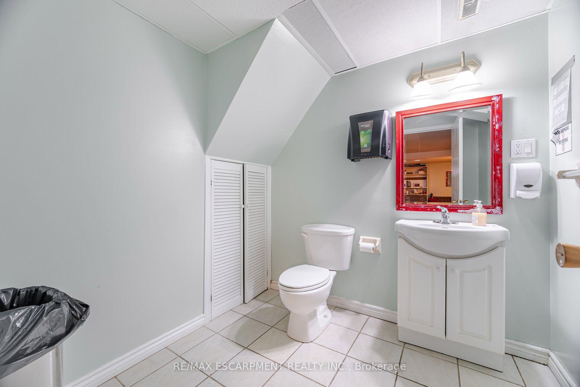 Photo 34 of 178 Athenia Drive, Hamilton, Stoney Creek — HOMEH