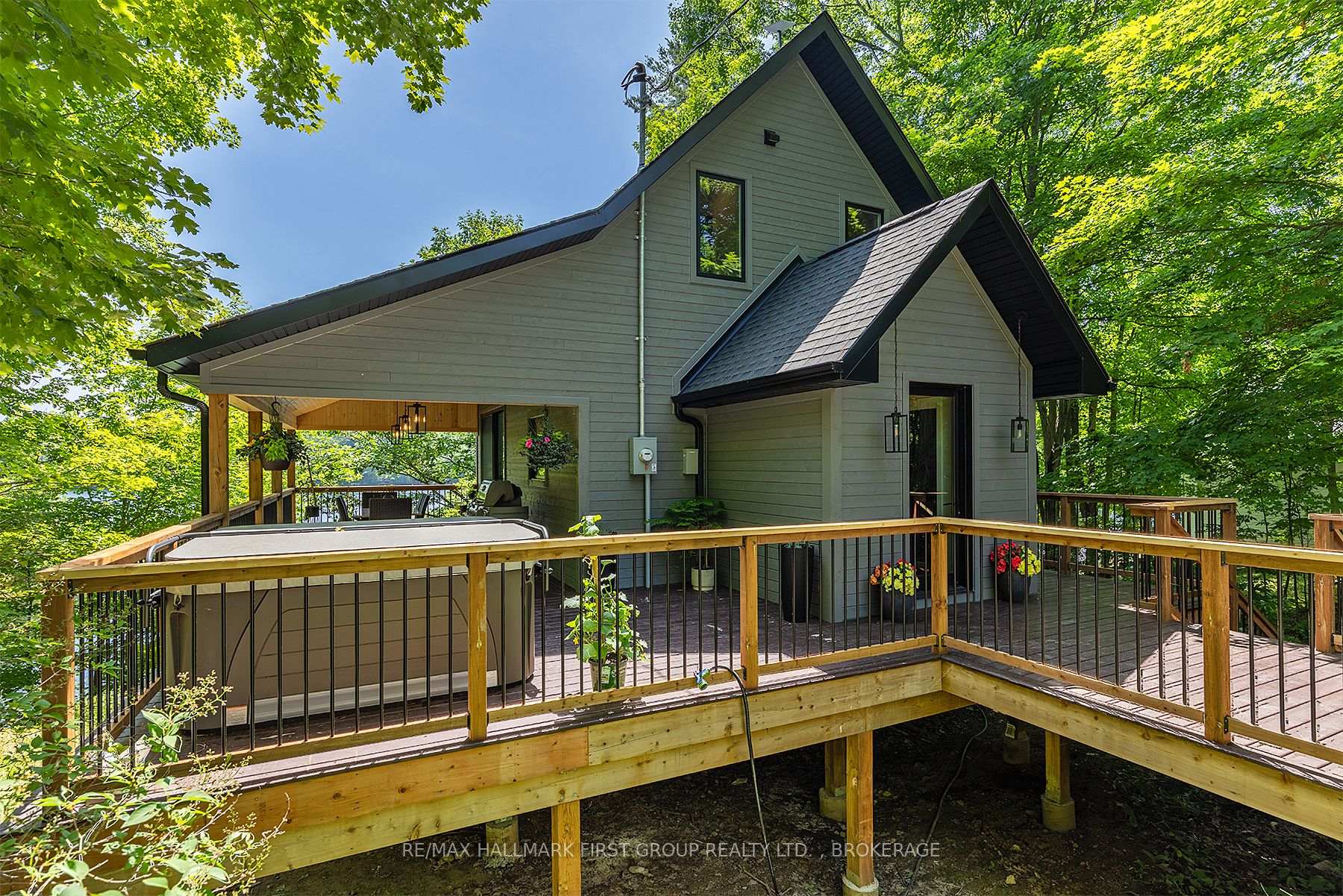 Photo 3 of 1005 Macdonald Lane, Frontenac, Frontenac South — HOMEH