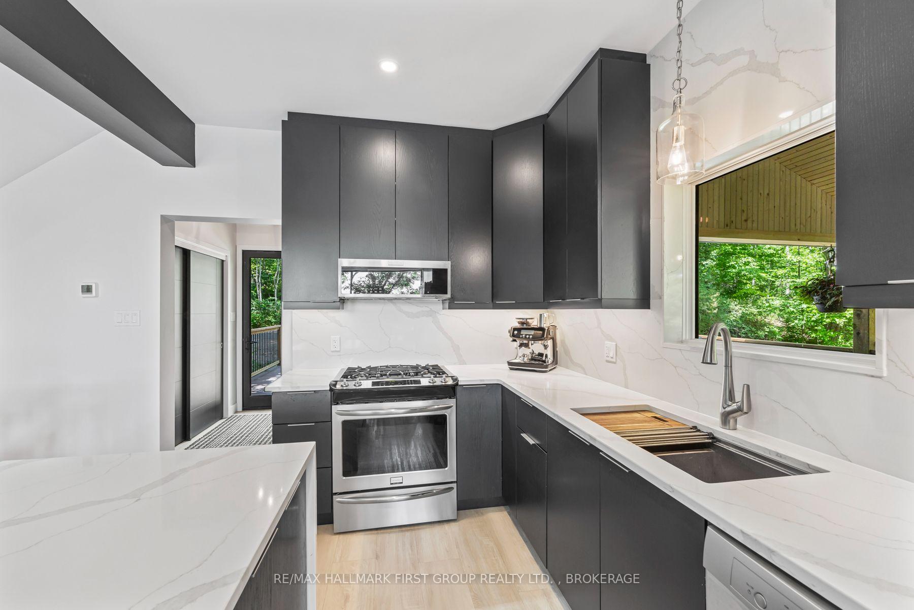 Photo 16 of 1005 Macdonald Lane, Frontenac, Frontenac South — HOMEH