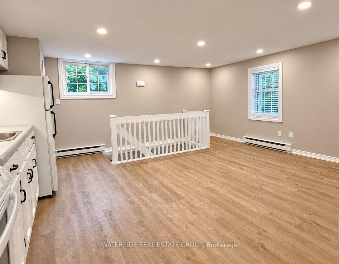 Photo 5 of Unit Unit B, 347 King Street, Hamilton, Dundas — HOMEH