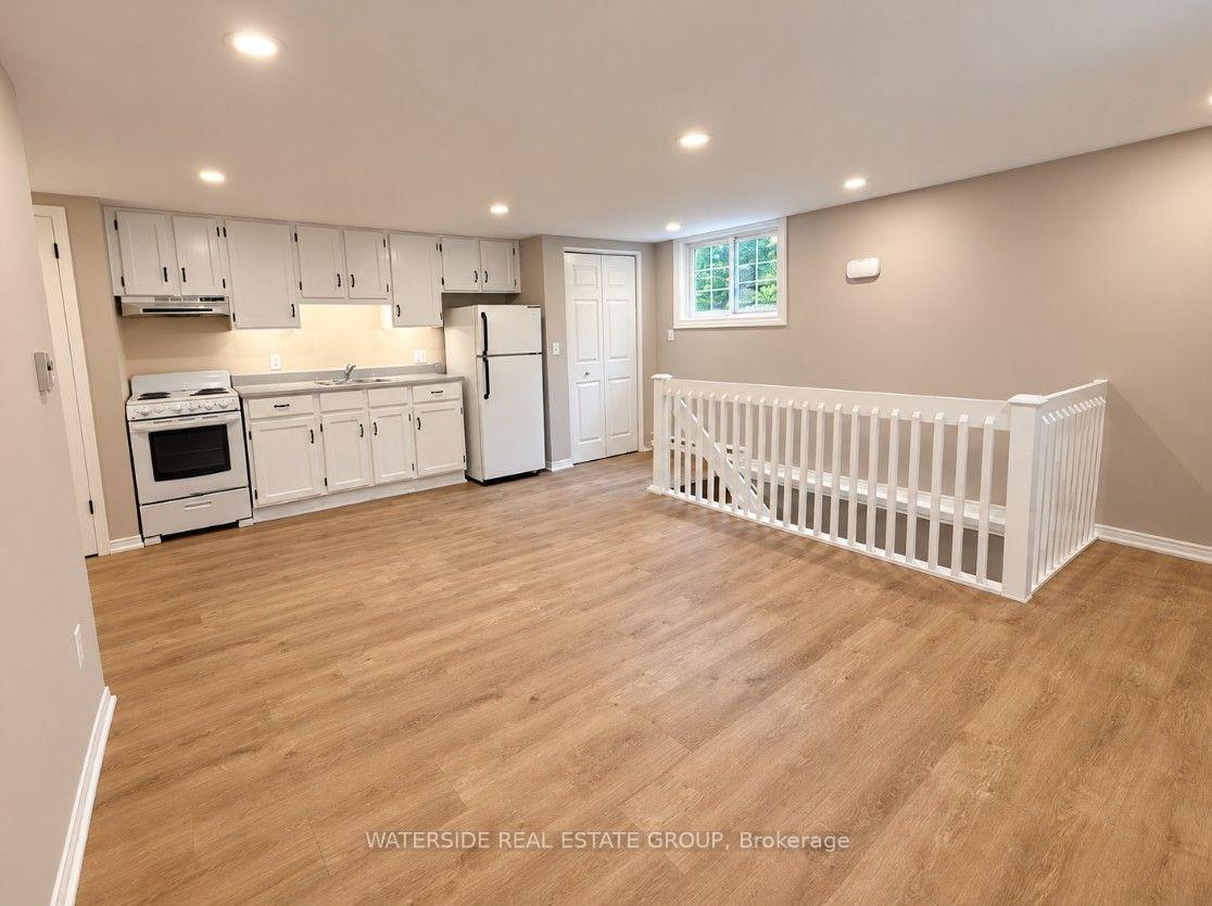 Photo 7 of Unit Unit B, 347 King Street, Hamilton, Dundas — HOMEH