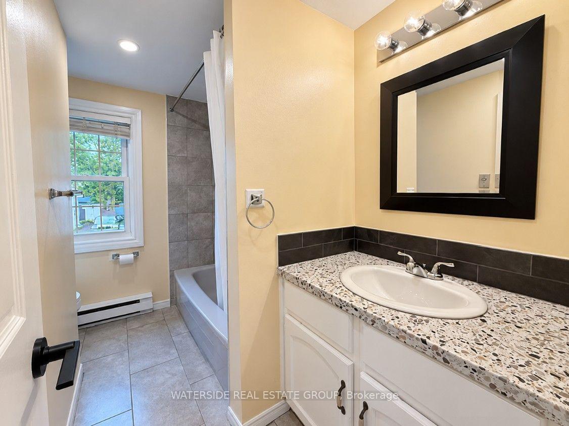 Photo 14 of Unit Unit B, 347 King Street, Hamilton, Dundas — HOMEH