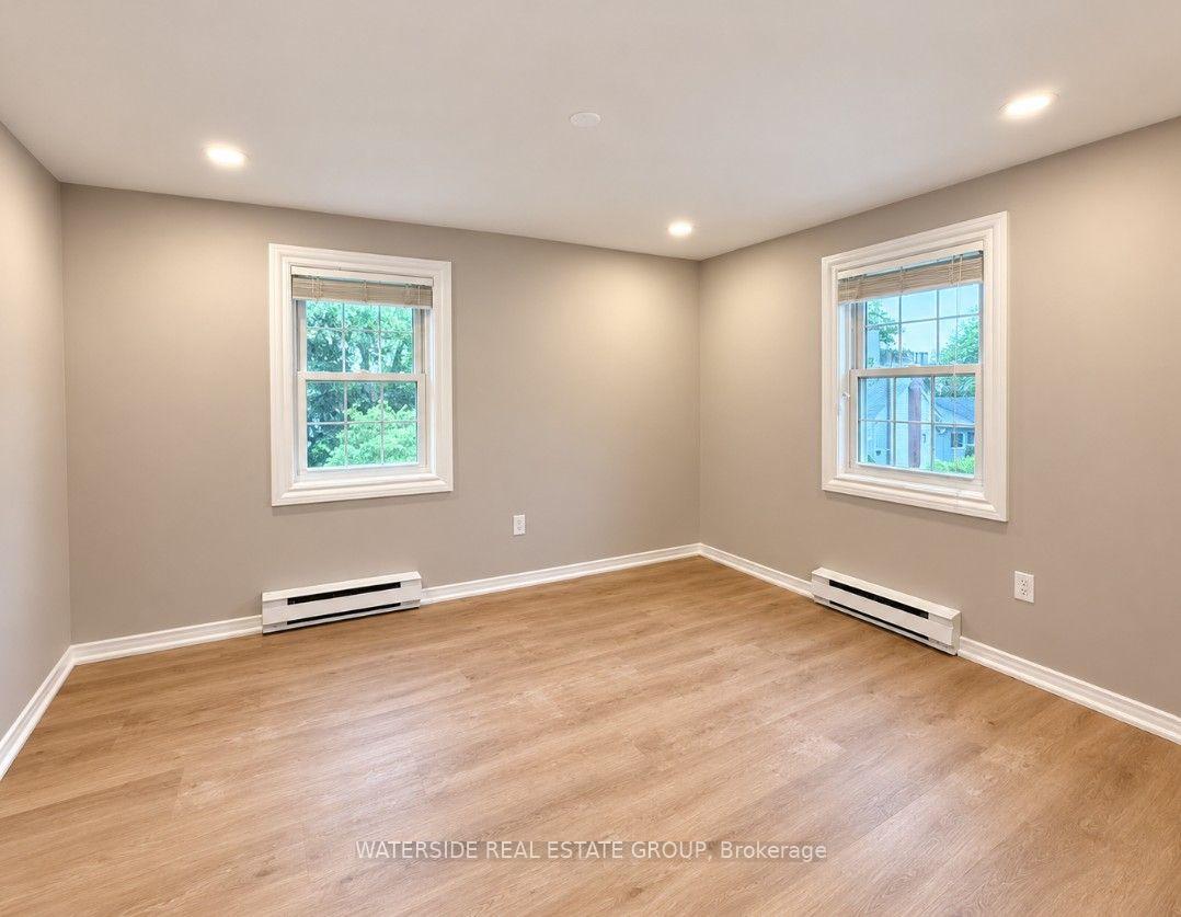Photo 11 of Unit Unit B, 347 King Street, Hamilton, Dundas — HOMEH