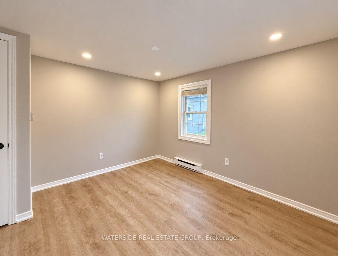 Photo 13 of Unit Unit B, 347 King Street, Hamilton, Dundas — HOMEH