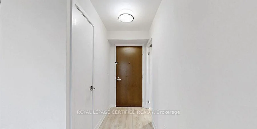Photo 5 of Unit 1407, 120 Varna Drive, Toronto, Englemount-Lawrence — HOMEH