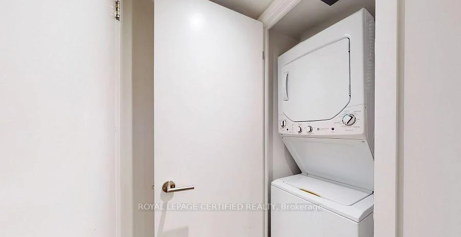 Photo 21 of Unit 1407, 120 Varna Drive, Toronto, Englemount-Lawrence — HOMEH