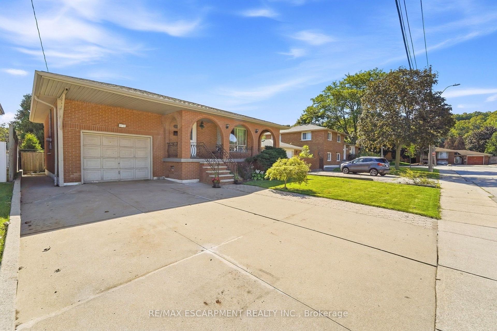 Photo 3 of 139 Glen Valley Drive, Hamilton, Gershome — HOMEH