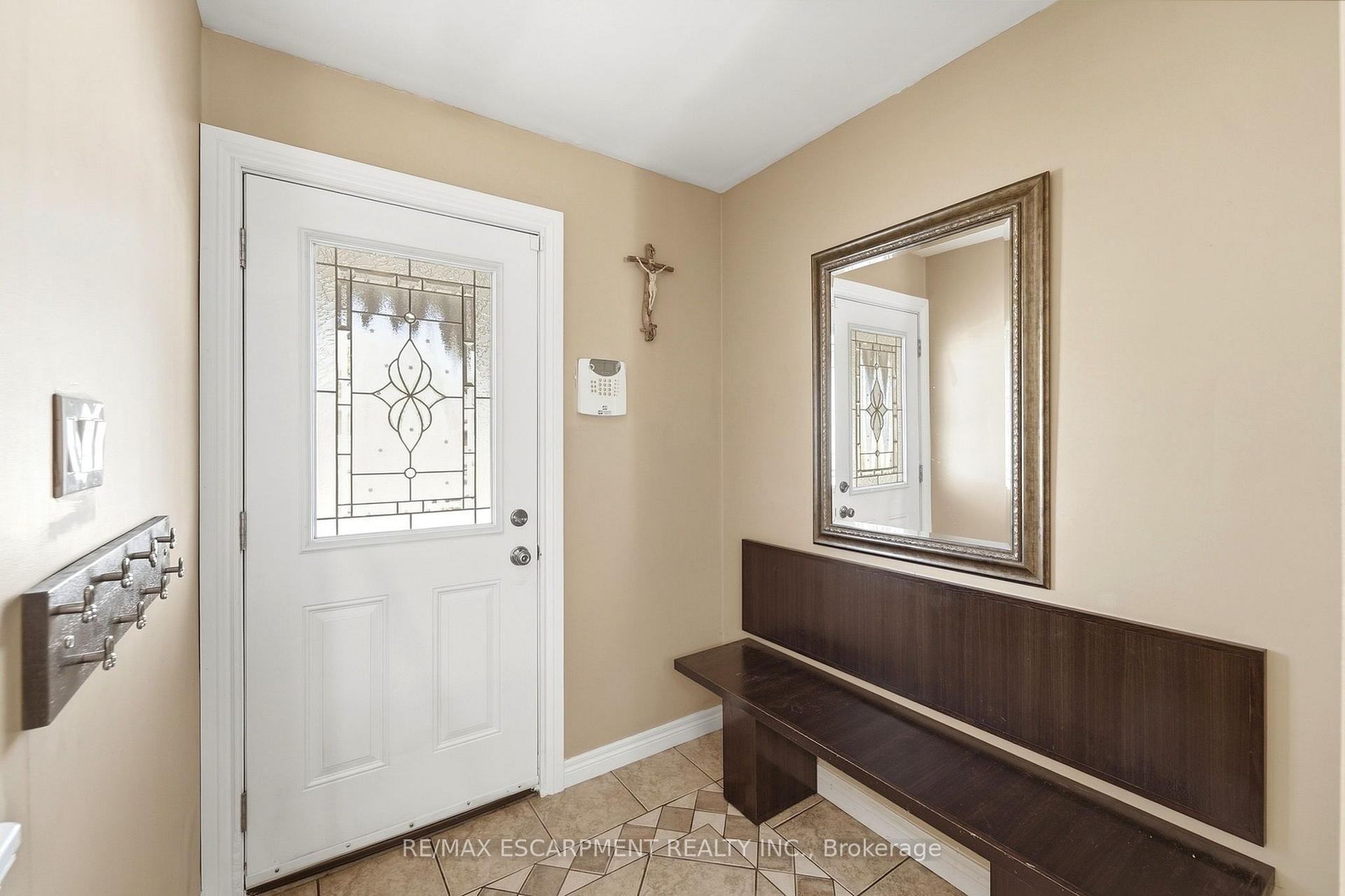 Photo 6 of 139 Glen Valley Drive, Hamilton, Gershome — HOMEH