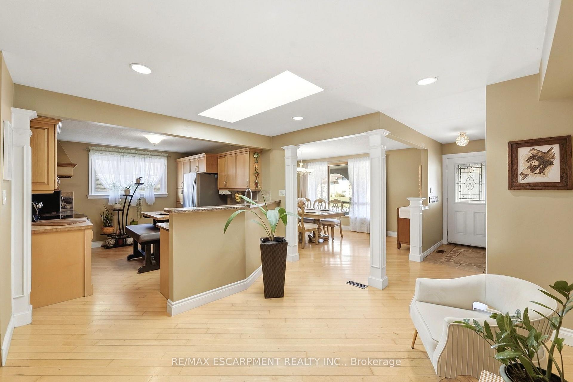 Photo 8 of 139 Glen Valley Drive, Hamilton, Gershome — HOMEH