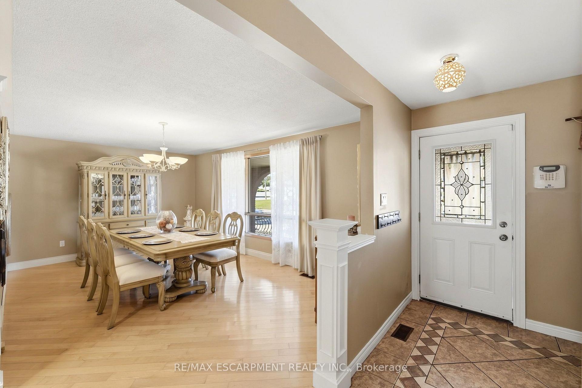 Photo 14 of 139 Glen Valley Drive, Hamilton, Gershome — HOMEH