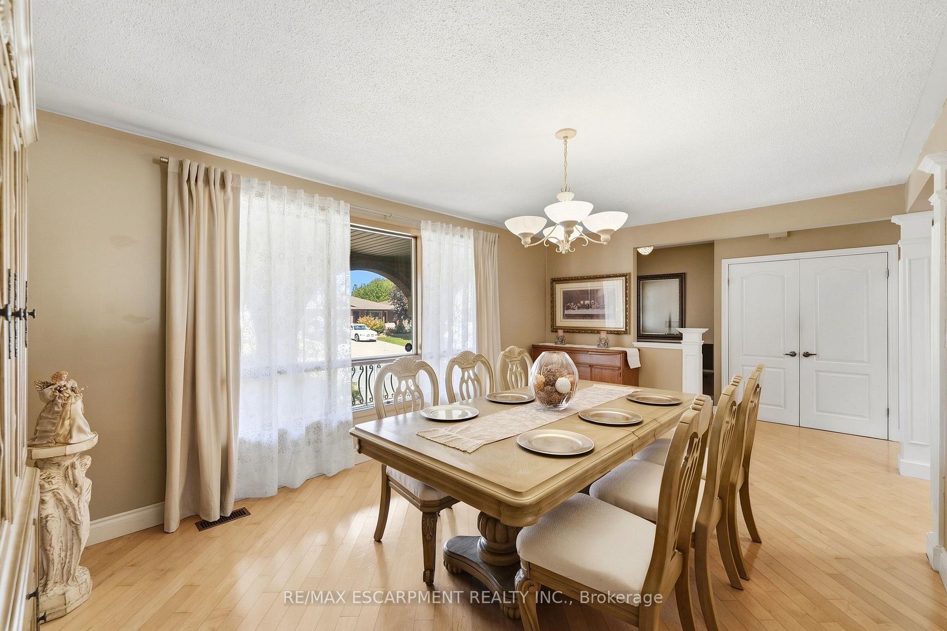 Photo 16 of 139 Glen Valley Drive, Hamilton, Gershome — HOMEH