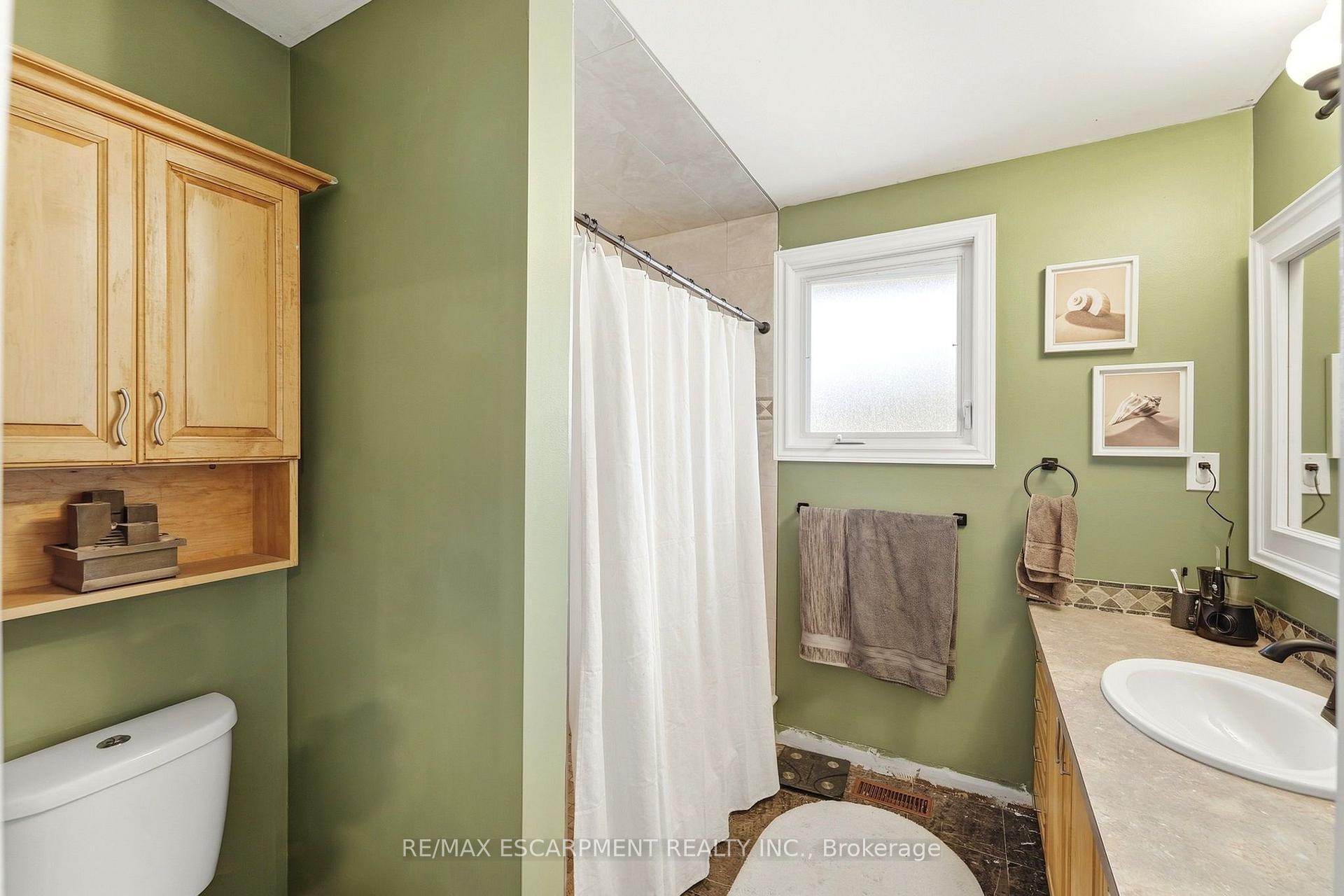Photo 26 of 139 Glen Valley Drive, Hamilton, Gershome — HOMEH