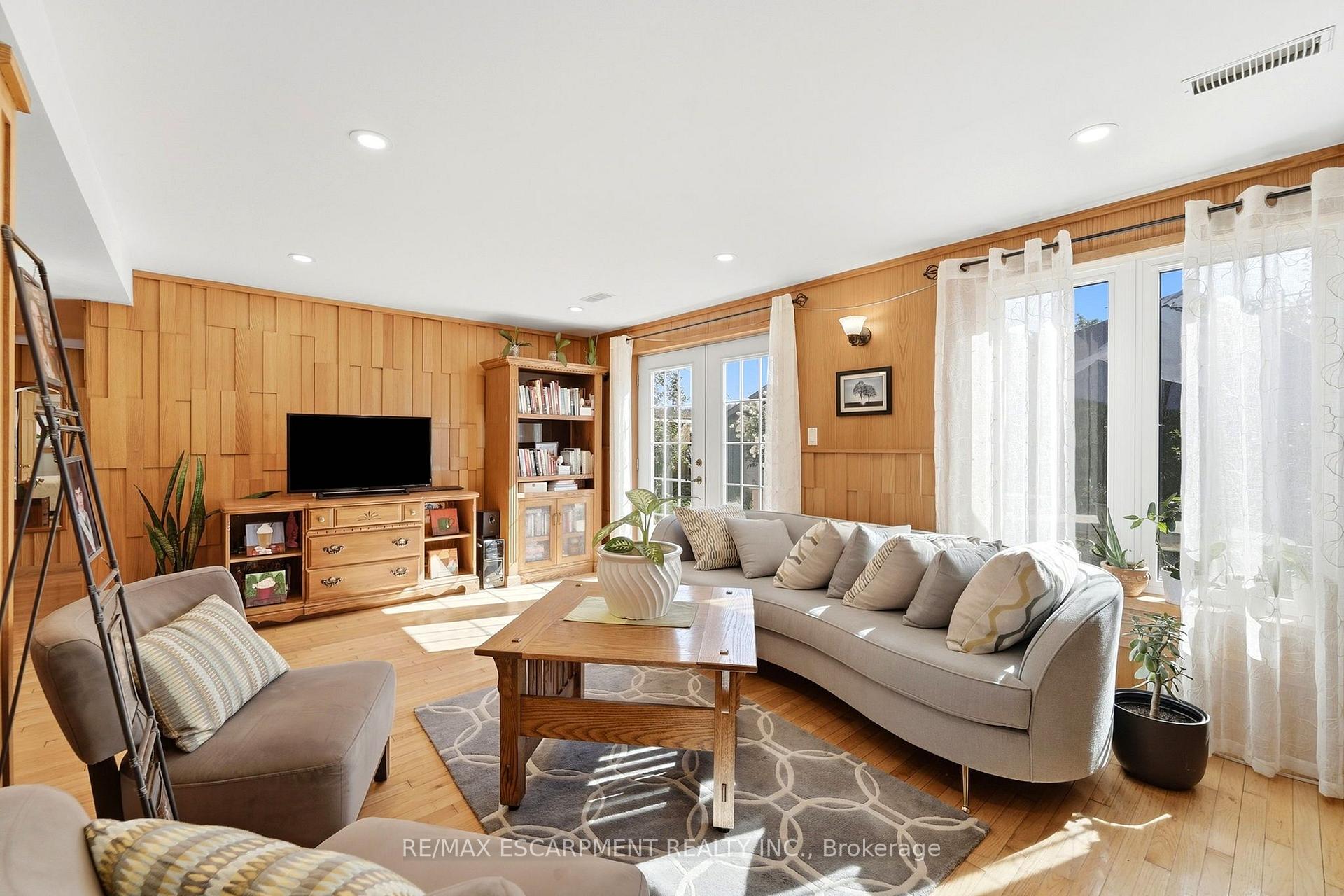 Photo 31 of 139 Glen Valley Drive, Hamilton, Gershome — HOMEH
