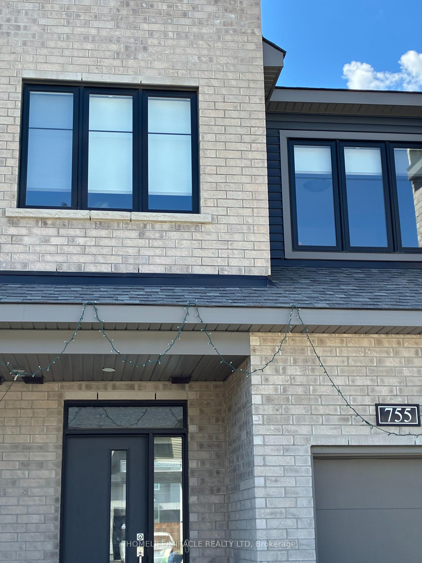 Photo 4 of 755 Fairline Row, Ottawa, Kanata - Emerald Meadows/Trailwest — HOMEH