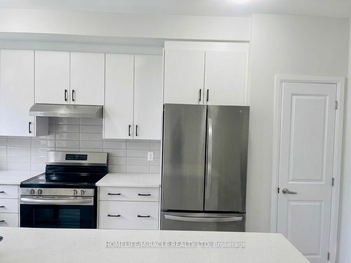 Photo 5 of 755 Fairline Row, Ottawa, Kanata - Emerald Meadows/Trailwest — HOMEH