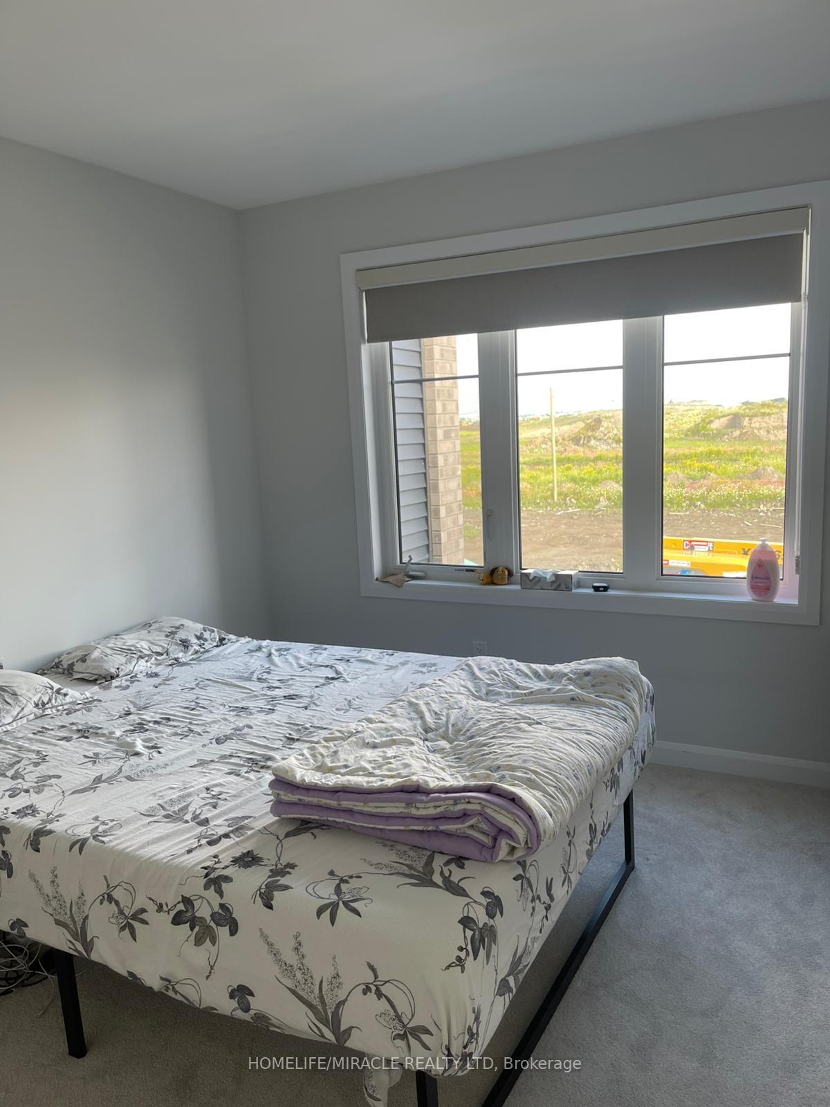 Photo 11 of 755 Fairline Row, Ottawa, Kanata - Emerald Meadows/Trailwest — HOMEH