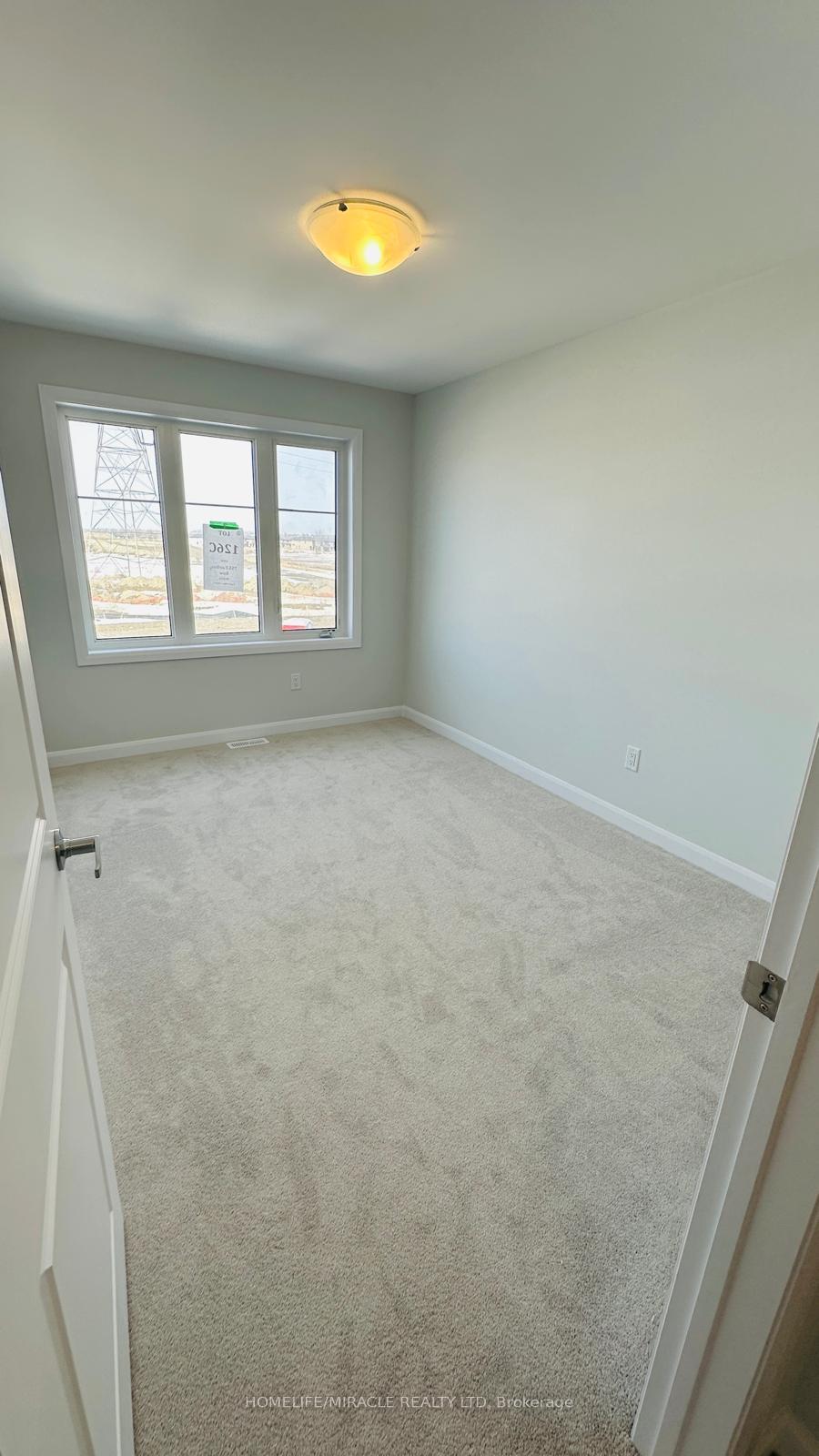 Photo 15 of 755 Fairline Row, Ottawa, Kanata - Emerald Meadows/Trailwest — HOMEH