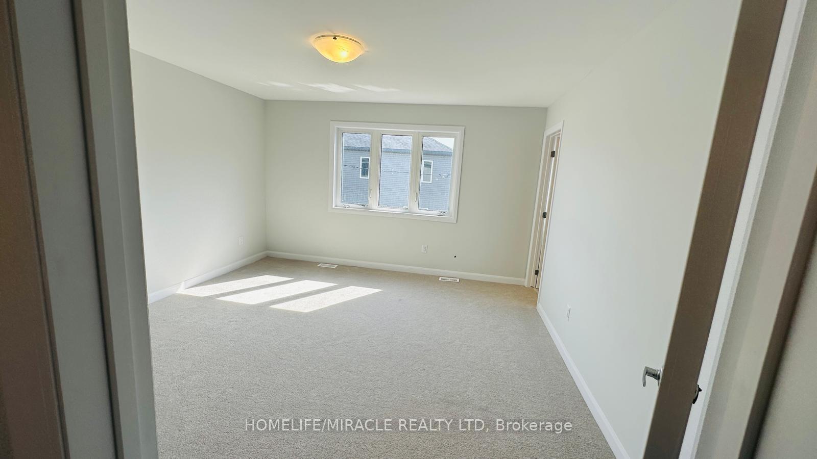 Photo 20 of 755 Fairline Row, Ottawa, Kanata - Emerald Meadows/Trailwest — HOMEH