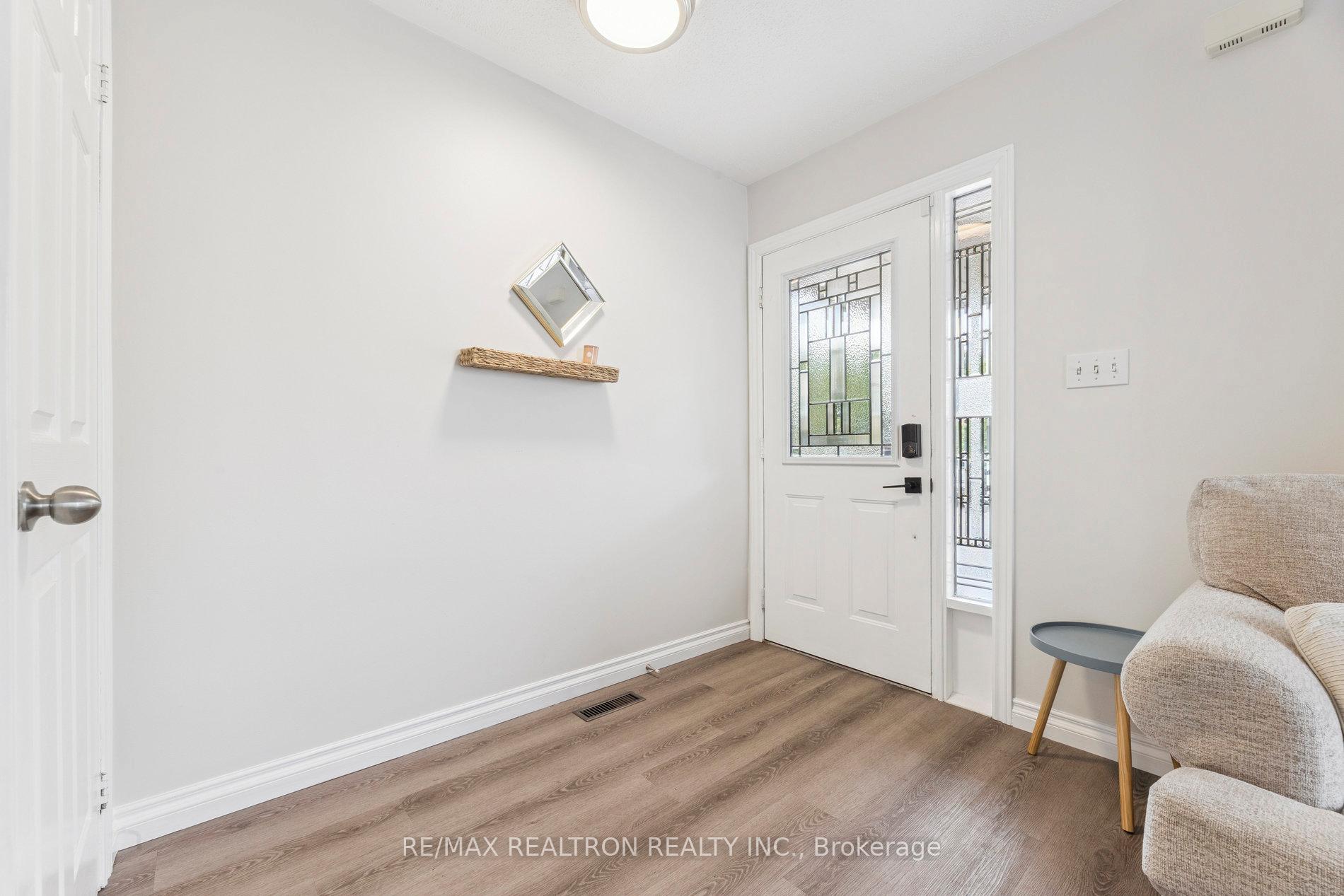 Photo 3 of 27 Haverhill Crescent, Whitby, Taunton North — HOMEH