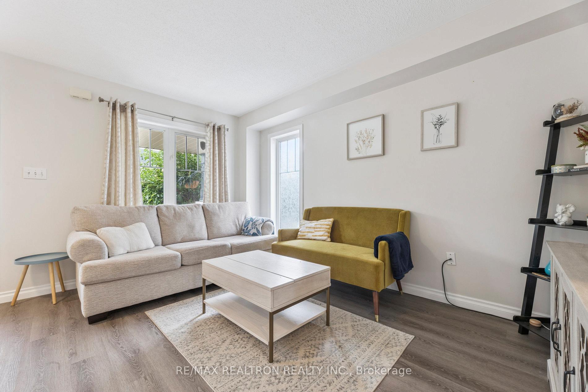 Photo 5 of 27 Haverhill Crescent, Whitby, Taunton North — HOMEH