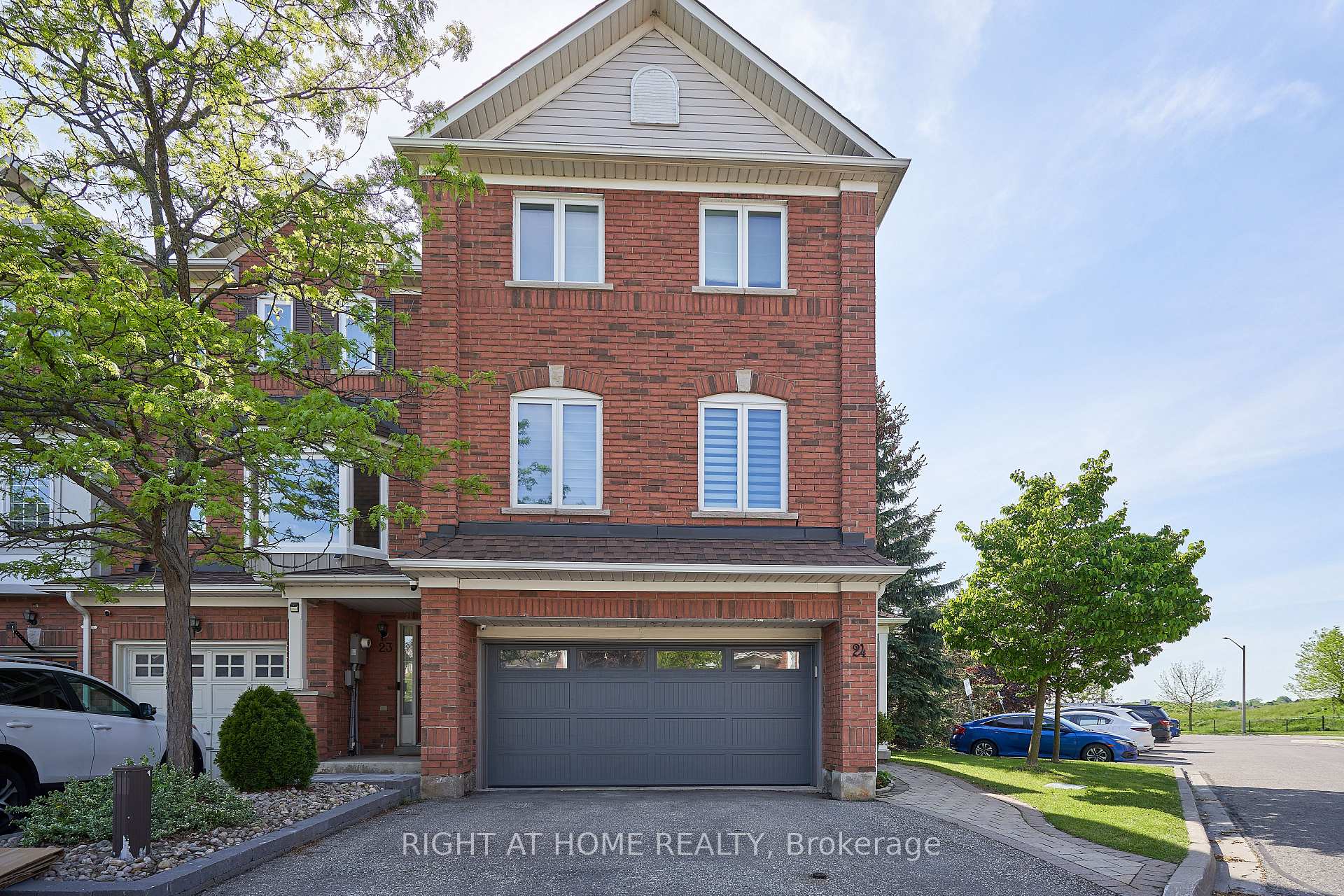 Photo of Unit 24, 271 Richvale Drive S