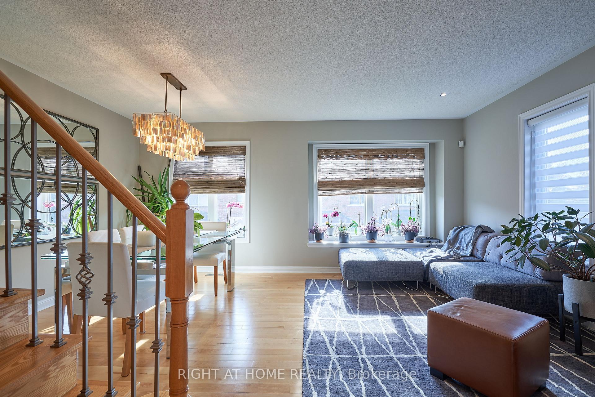 Photo 5 of Unit 24, 271 Richvale Drive S, Brampton, Heart Lake East — HOMEH