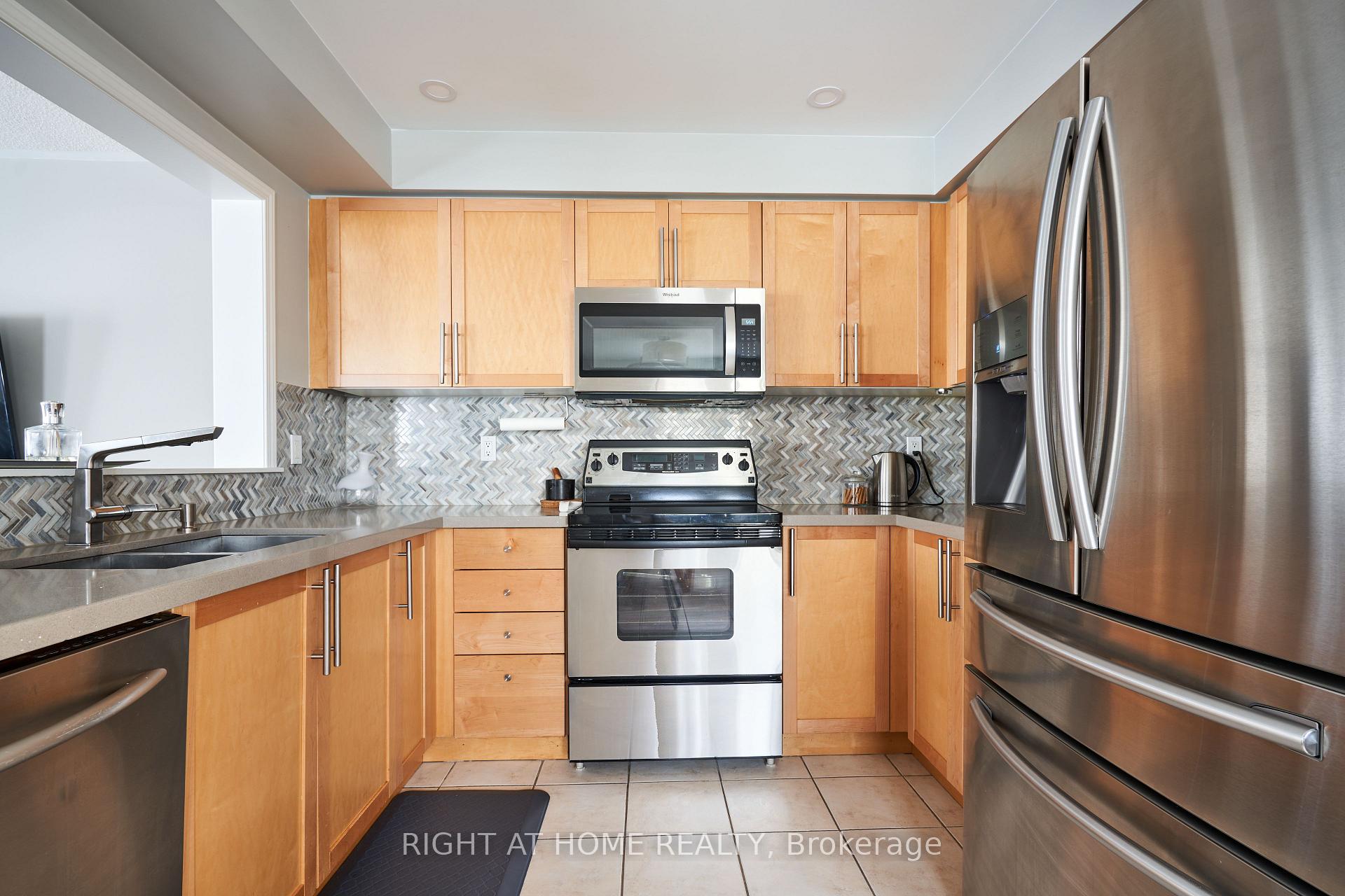 Photo 9 of Unit 24, 271 Richvale Drive S, Brampton, Heart Lake East — HOMEH