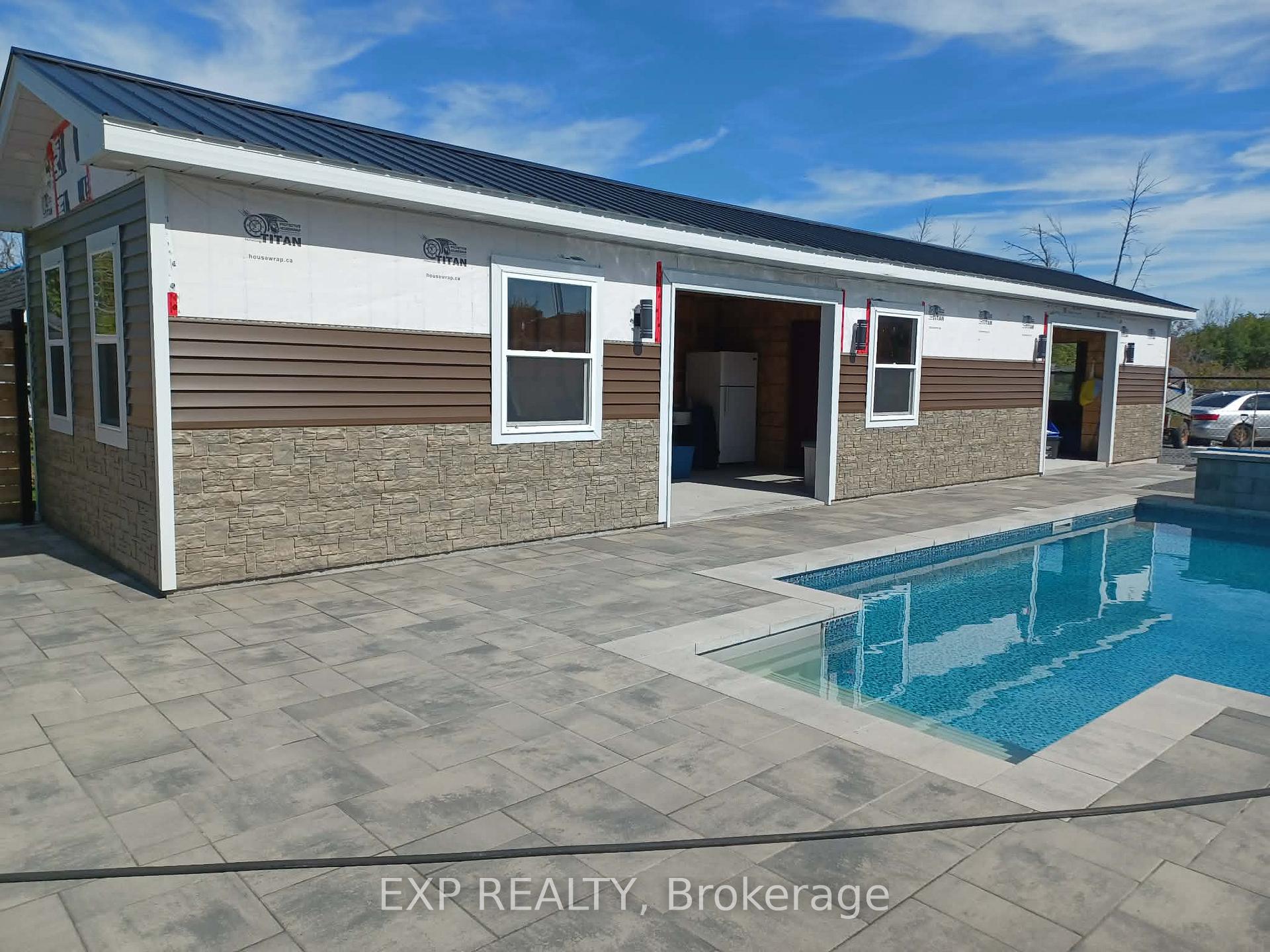 Photo 6 of 213 Longueuil Street, Champlain, L'Orignal — HOMEH