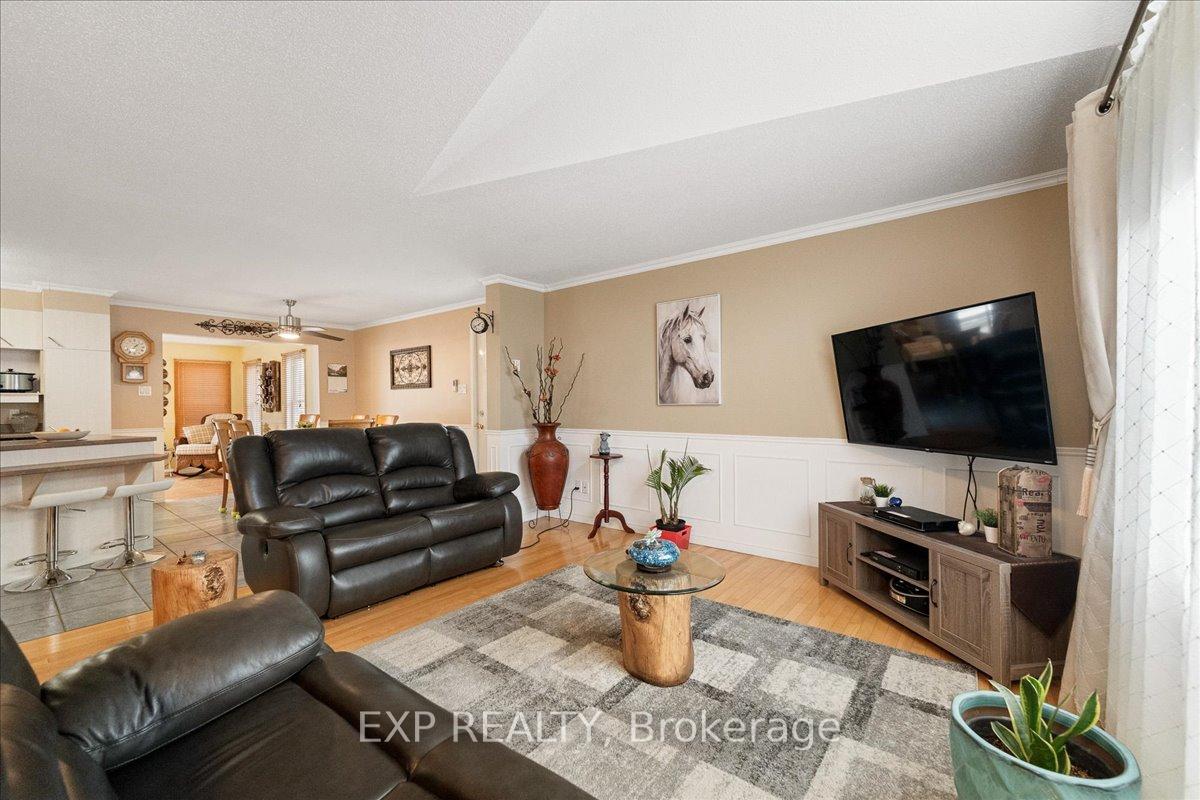 Photo 13 of 213 Longueuil Street, Champlain, L'Orignal — HOMEH