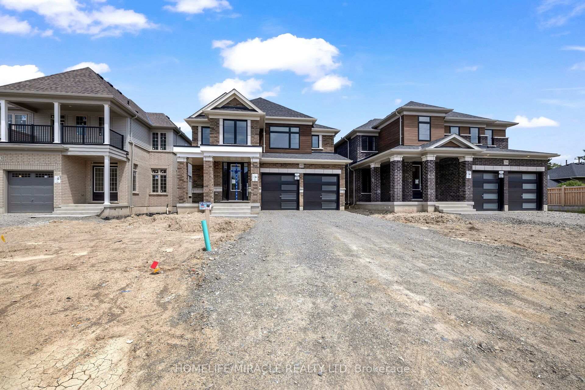 Photo 1 of 41 Sandhill Crescent, Adjala-Tosorontio, Colgan — HOMEH