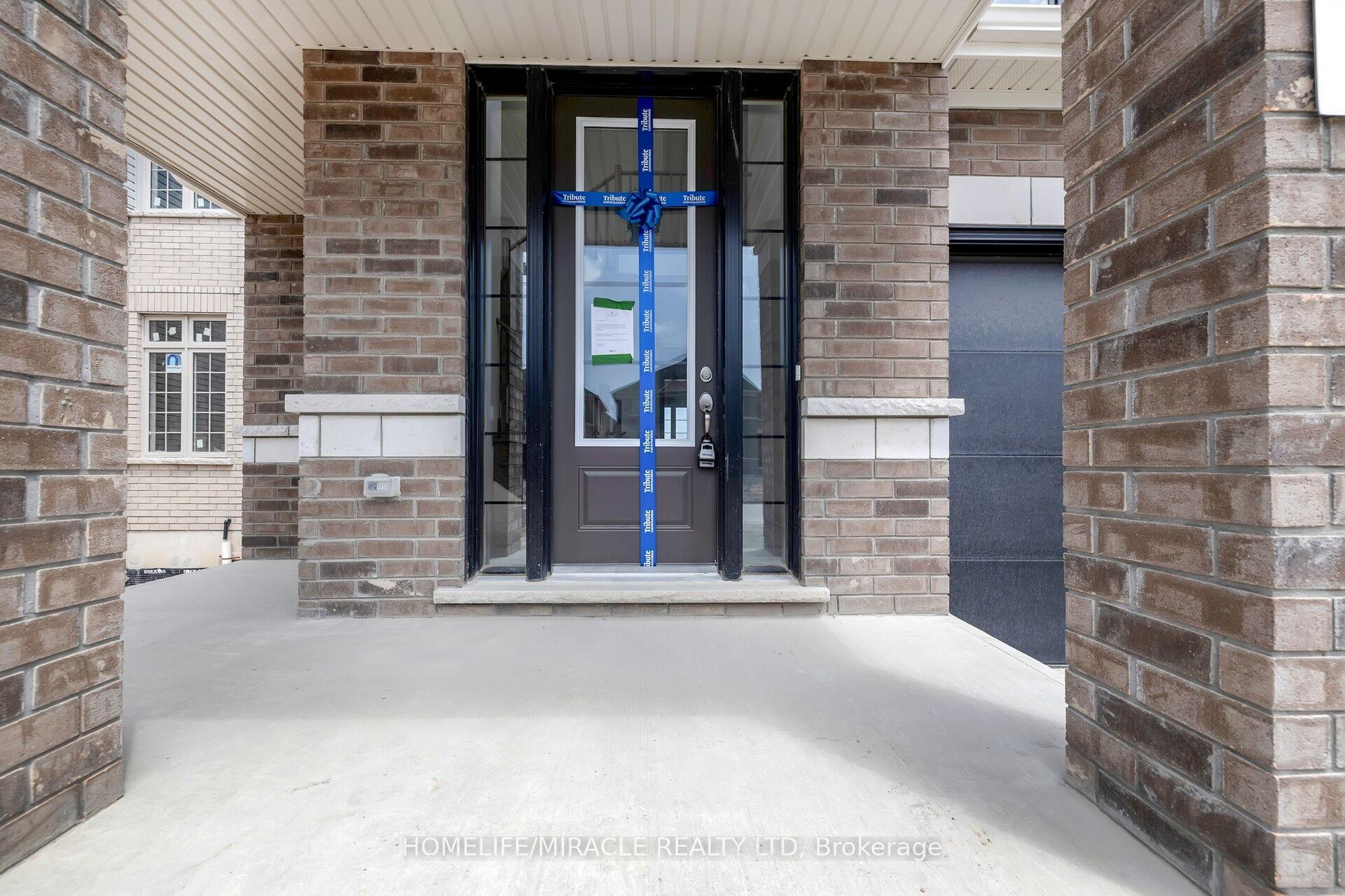 Photo 4 of 41 Sandhill Crescent, Adjala-Tosorontio, Colgan — HOMEH